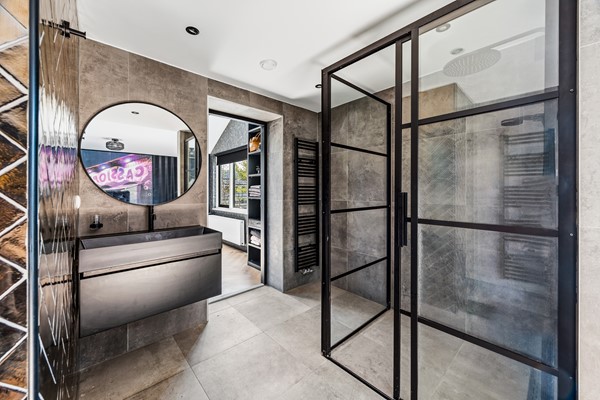 Medium property photo - Bekerstraat 12, 2492 WD The Hague